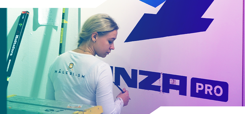 Céline Hansen tränar inför Måleri-EM i Amsterdam.